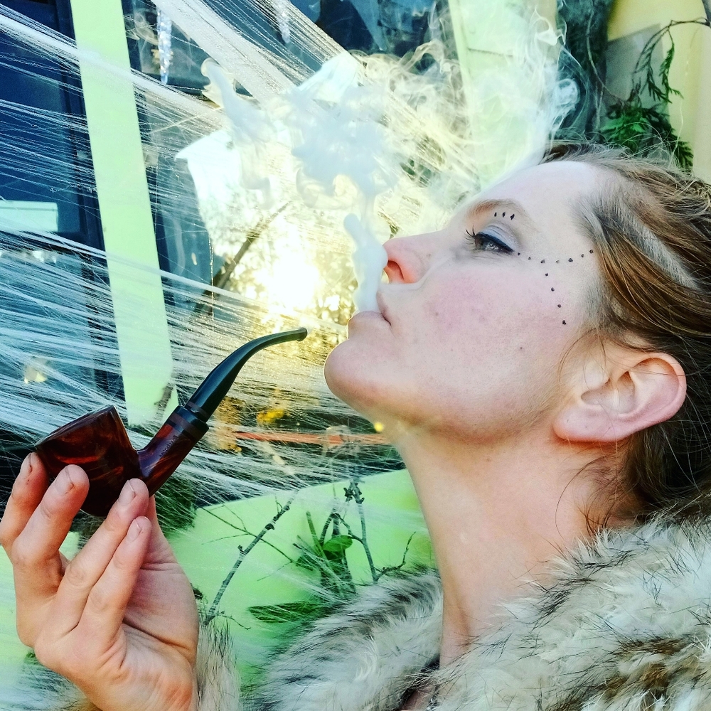 Meet your Posher, K.J.